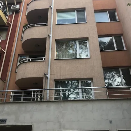 Rakovski Gn / Free Garage *